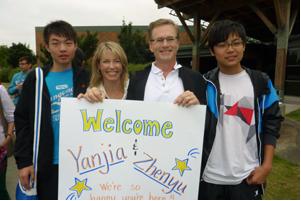 clip_image001.jpg 美國高中交換生F1簽證