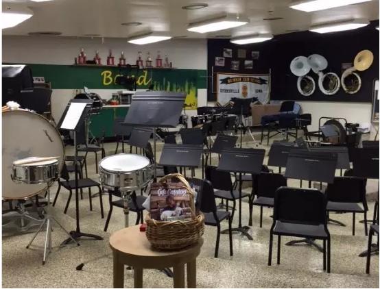 Beckman Catholic High School4.jpg Beckman Catholic High School4.jpg