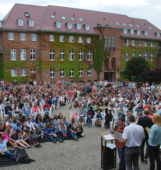 奧夫巴赫綜合文理中學-0002.jpg 奧夫巴赫綜合文理中學-0002.jpg